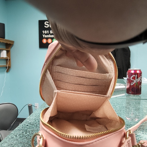 Shoulder wallet - Picture 2 of 2